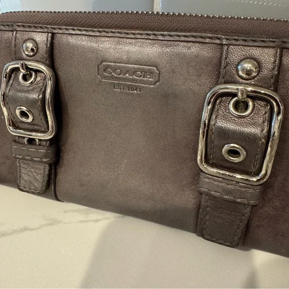 Coach Gray Metallic Zoe Leather Zippered Accordion Wallet - Picture 3 of 15